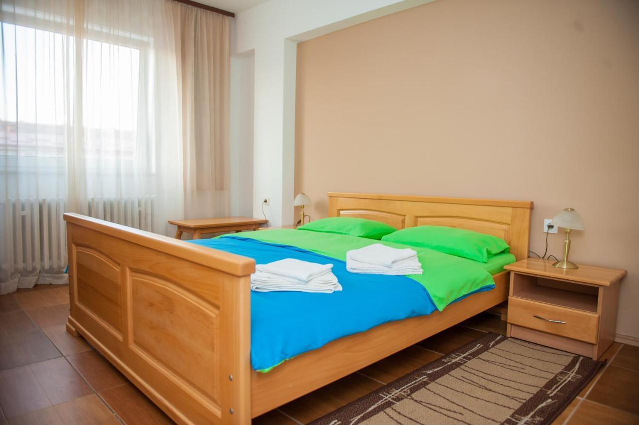Hotel Novi Nacional Prnjavor Esterno foto